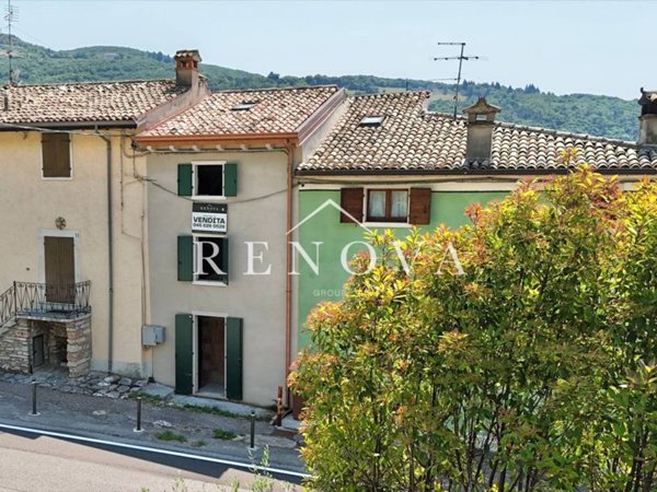 appartamento in vendita a Caprino Veronese