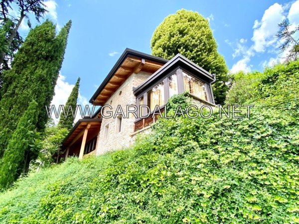 casa indipendente in vendita a Caprino Veronese