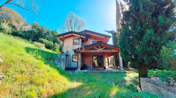 casa indipendente in vendita a Caprino Veronese in zona Pazzon