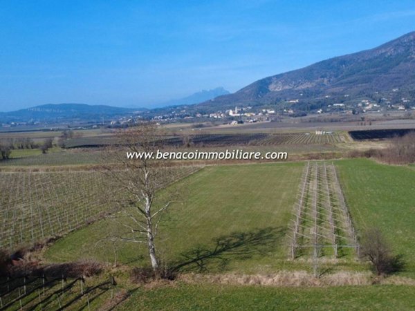 terreno agricolo in vendita a Caprino Veronese