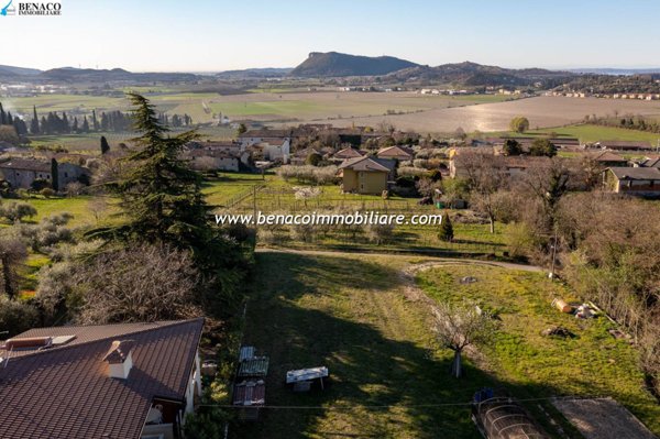 villa in vendita a Caprino Veronese in zona Pesina