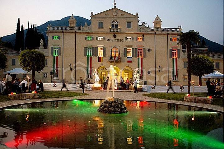 terreno edificabile in vendita a Caprino Veronese