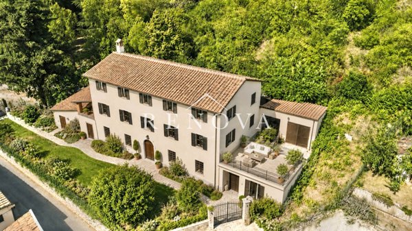 casale in vendita a Caprino Veronese