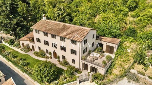 casa indipendente in vendita a Caprino Veronese in zona Pesina