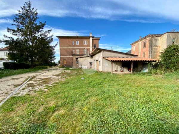 appartamento in vendita a Caprino Veronese in zona Caprino Veronese