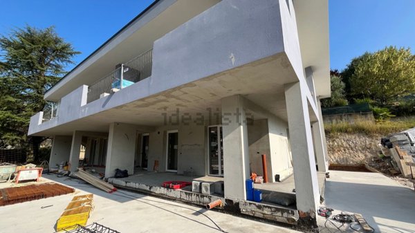 appartamento in vendita a Caprino Veronese in zona Caprino Veronese