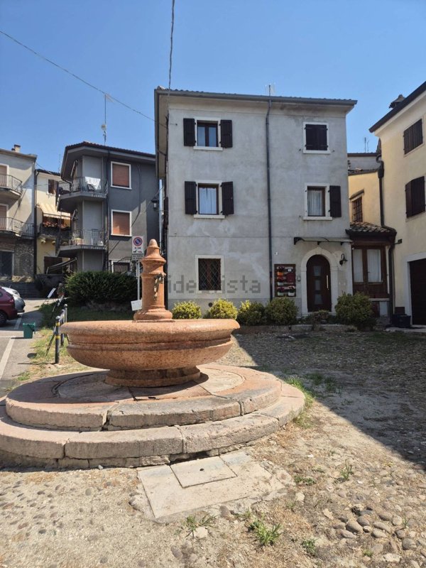 appartamento in vendita a Caprino Veronese in zona Pazzon