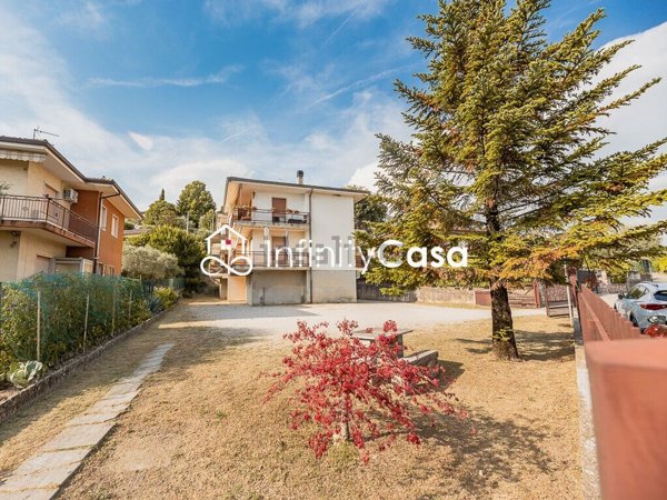 appartamento in vendita a Caprino Veronese in zona Pesina