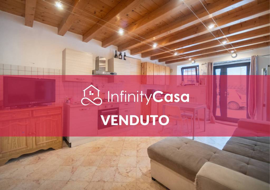 appartamento in vendita a Caprino Veronese in zona Pesina
