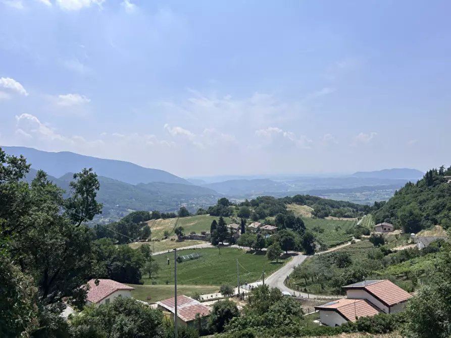 mansarda in vendita a Caprino Veronese in zona Pesina