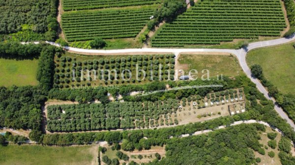 terreno edificabile in vendita a Caprino Veronese