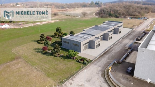 terreno edificabile in vendita a Caprino Veronese in zona Pesina