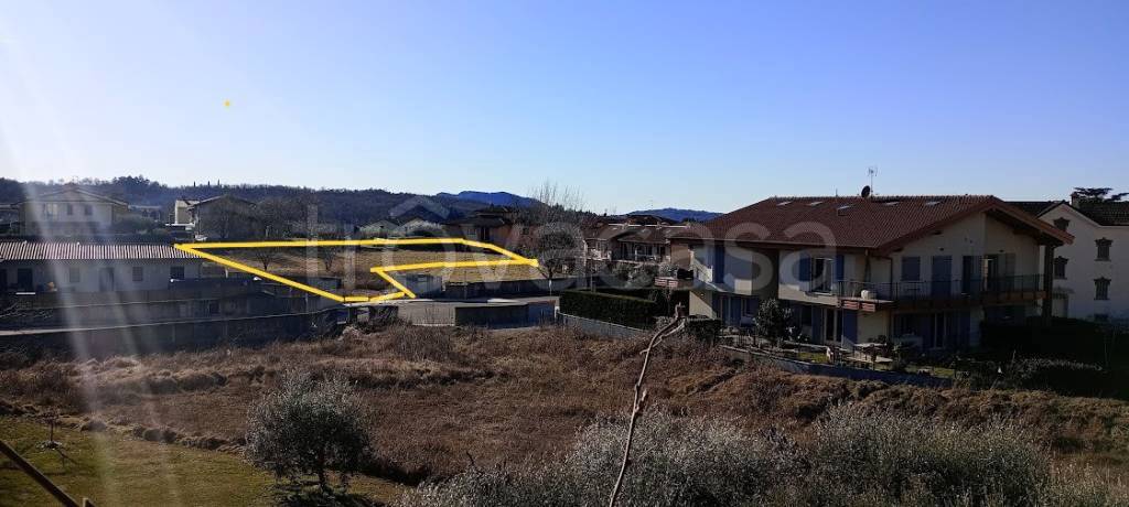 terreno in vendita a Caprino Veronese