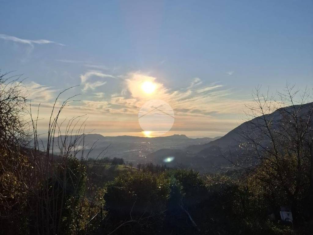 appartamento in vendita a Caprino Veronese in zona Spiazzi