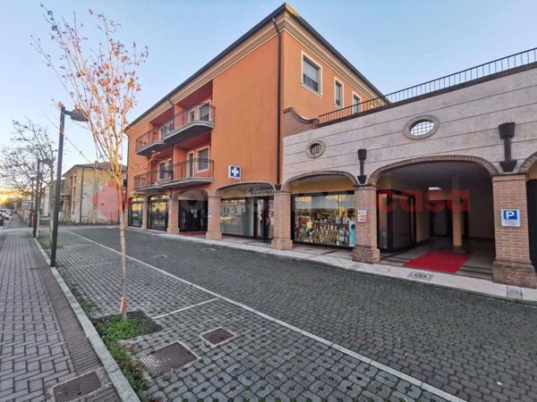 negozio in vendita a Casaleone