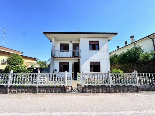 casa indipendente in vendita a Casaleone