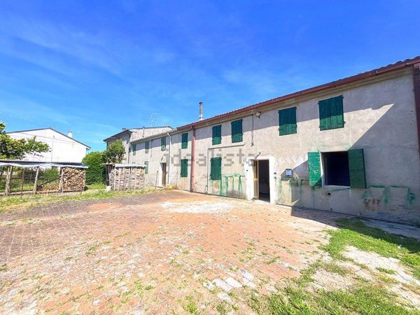 casa indipendente in vendita a Casaleone in zona Sustinenza