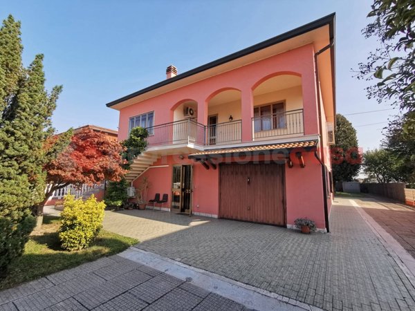 casa indipendente in vendita a Casaleone in zona Sustinenza