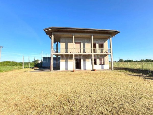 casa indipendente in vendita a Casaleone in zona Sustinenza