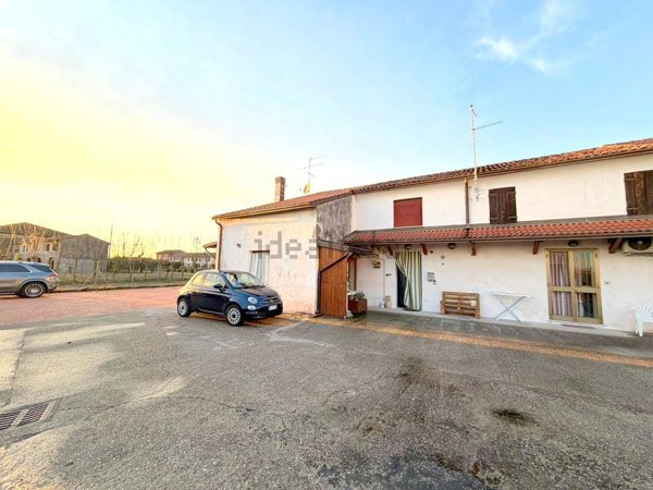 casa indipendente in vendita a Casaleone in zona Sustinenza