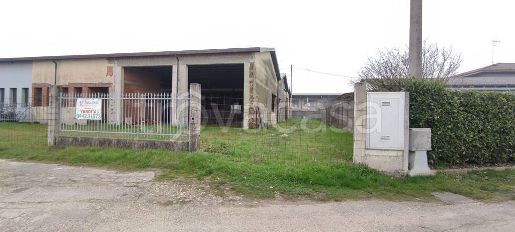 negozio in vendita a Casaleone