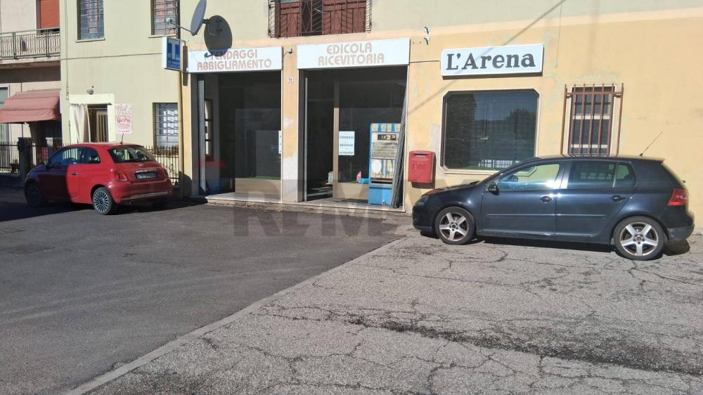 negozio in vendita a Casaleone in zona Sustinenza