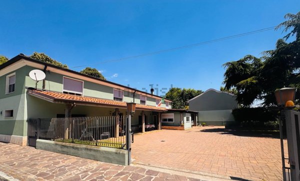 casa indipendente in vendita a Casaleone in zona Sustinenza
