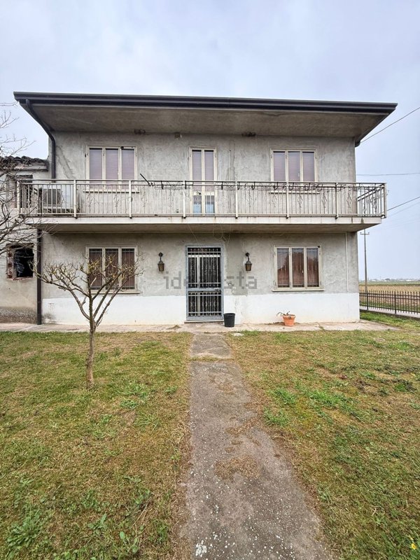 casa indipendente in vendita a Casaleone in zona Sustinenza