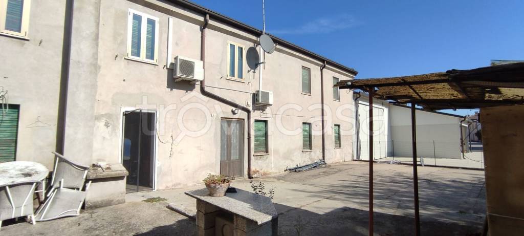 casa indipendente in vendita a Casaleone in zona Sustinenza