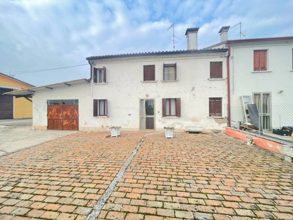 casa indipendente in vendita a Castagnaro