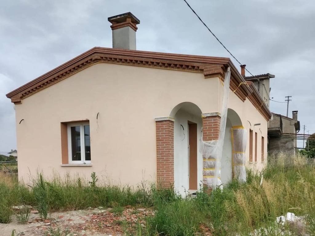 casa indipendente in vendita a Castagnaro