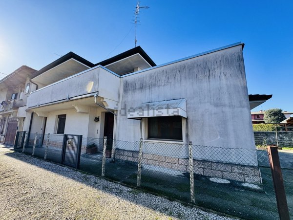 casa indipendente in vendita a Castagnaro