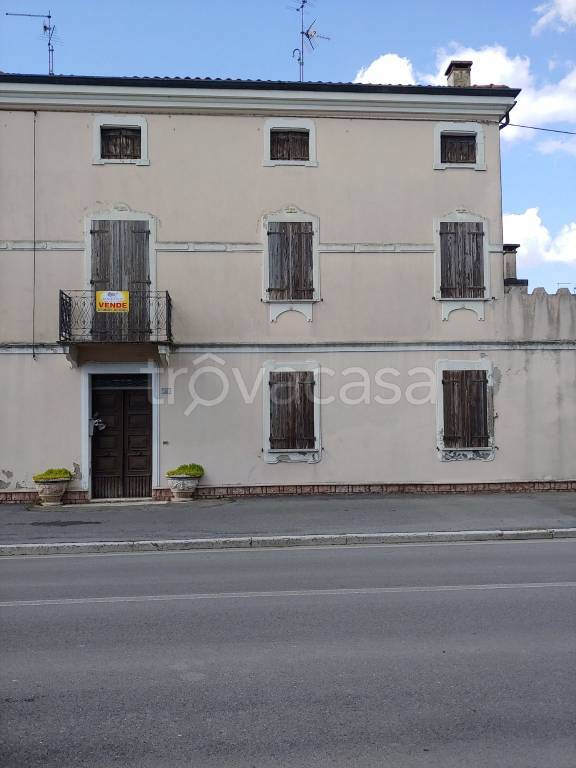 casa indipendente in vendita a Castagnaro