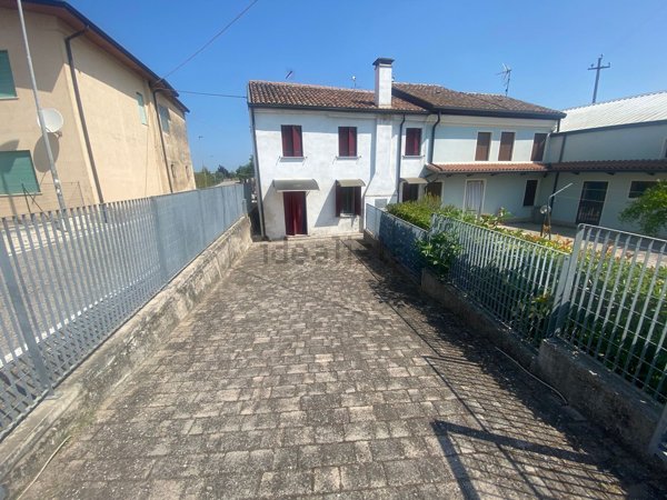casa indipendente in vendita a Castagnaro