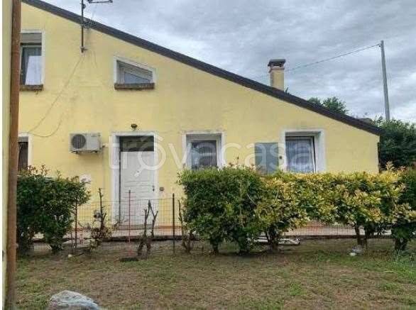 casa indipendente in vendita a Castagnaro in zona Menà