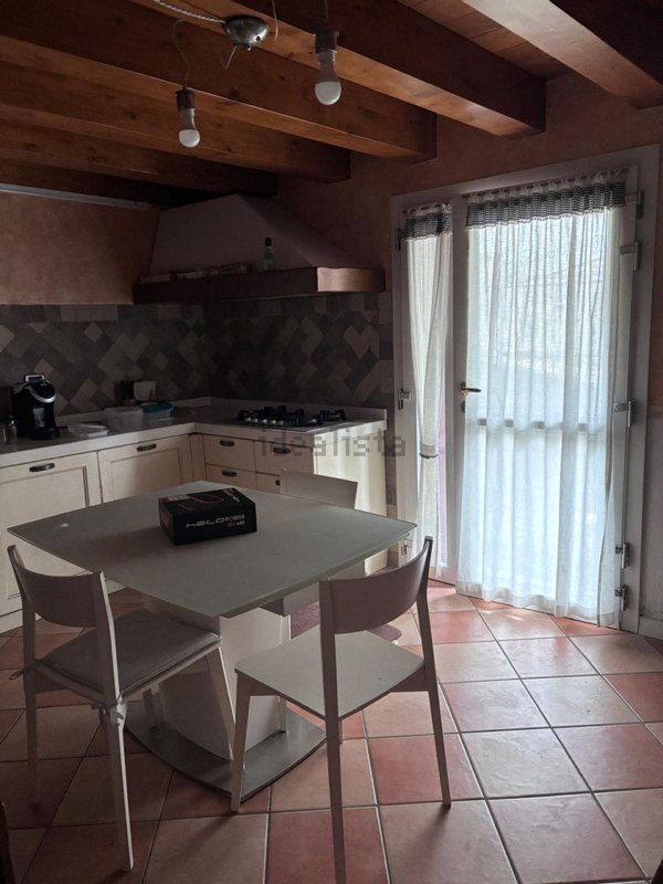 casa indipendente in vendita a Castagnaro in zona Menà