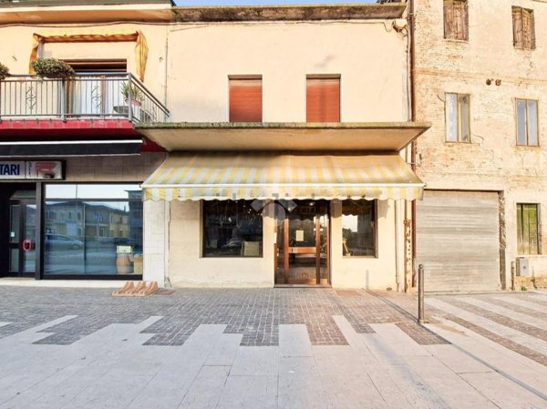 negozio in vendita a Castagnaro