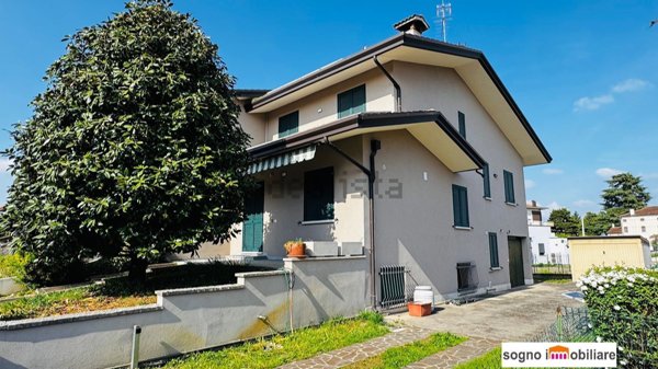 casa indipendente in vendita a Castagnaro