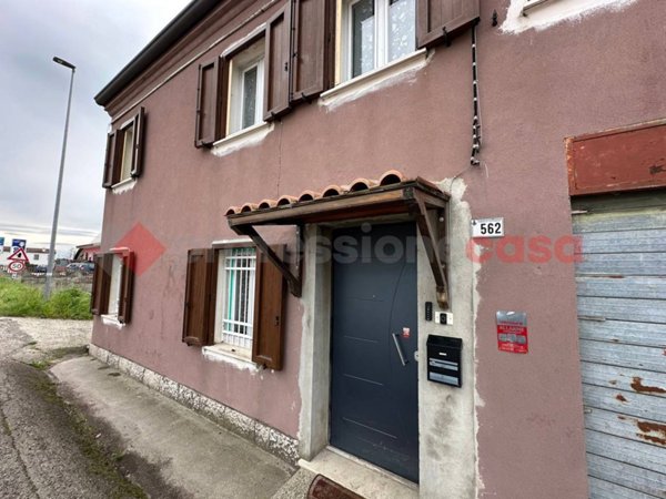 casa indipendente in vendita a Castagnaro