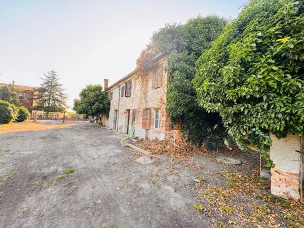 casa indipendente in vendita a Castagnaro