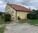 casa indipendente in vendita a Castagnaro in zona Menà