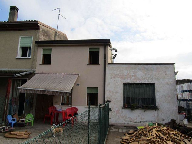 casa indipendente in vendita a Castagnaro