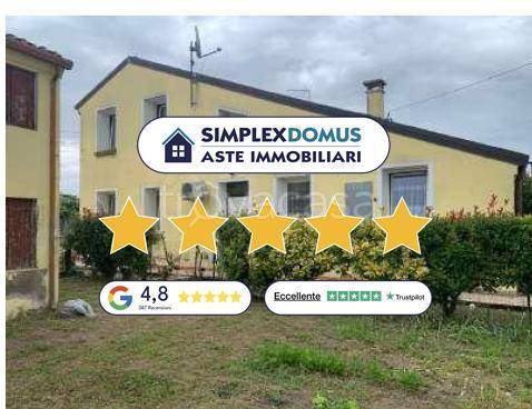 appartamento in vendita a Castagnaro in zona Menà