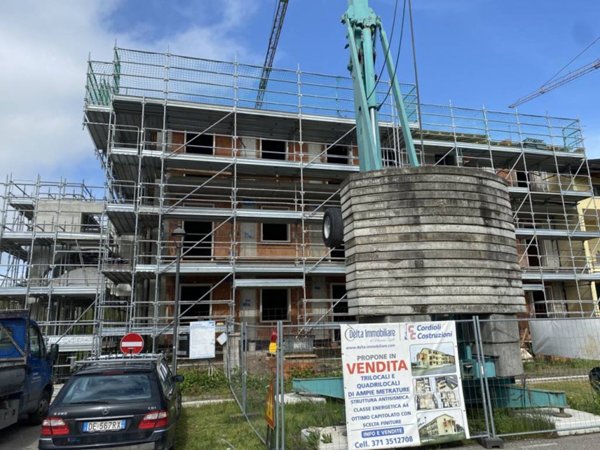 appartamento in vendita a Castel d'Azzano in zona Azzano
