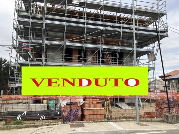 appartamento in vendita a Castel d'Azzano in zona Azzano