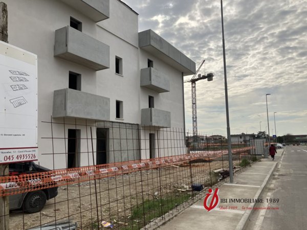 appartamento in vendita a Castel d'Azzano in zona Beccacivetta