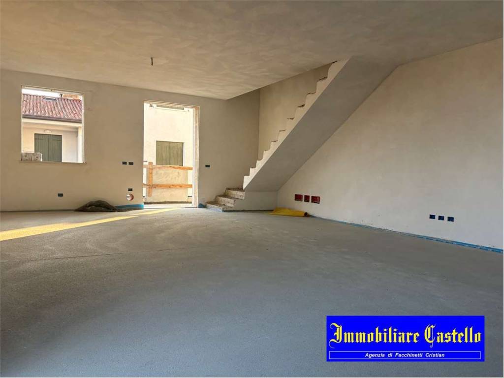 appartamento in vendita a Castel d'Azzano in zona Azzano