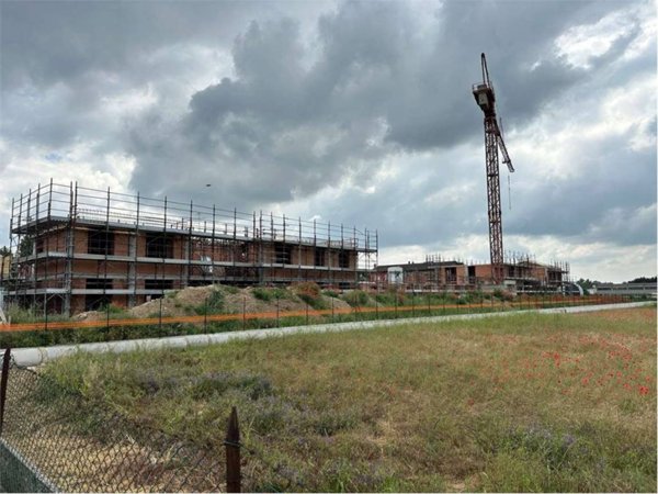appartamento in vendita a Castel d'Azzano in zona Azzano