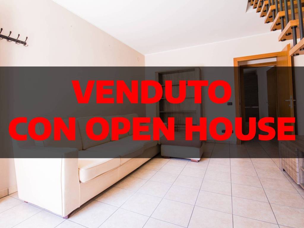 appartamento in vendita a Castel d'Azzano in zona Beccacivetta
