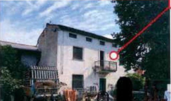 intera palazzina in vendita a Castel d'Azzano in zona San Martino